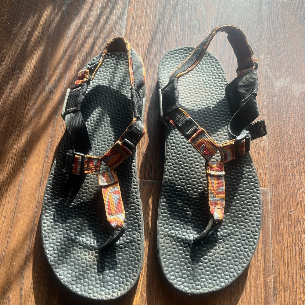 Size 11 Men’s/12 Women’s Cairin II 3D Bedrock sandals